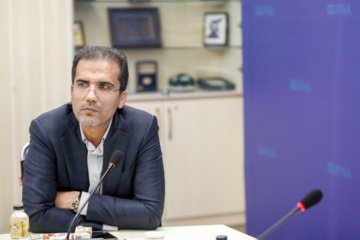 تقدیر از نیروهای خدماتی به مناسبت روز کارگر