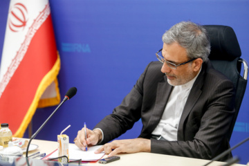تقدیر از نیروهای خدماتی به مناسبت روز کارگر