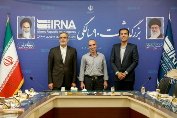 تقدیر از نیروهای خدماتی به مناسبت روز کارگر