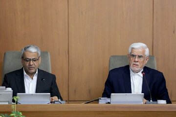 عارف: دولت جبران خسارات بندر و آسیب‌دیدگان را در اولویت قرار داده است