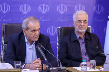 تاکید پزشکیان بر حمایت از آسیب‌دیدگان بندرشهیدرجایی/ وضعیت فعلی مدیریت بنادر پذیرفتنی نیست