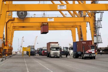 Explosion au port Shahid Rajaï: retour du pôle commercial de l'Iran à son activité