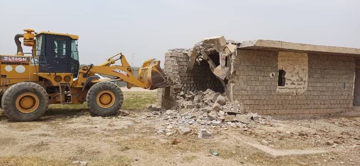 ساخت و ساز غیرمجاز در یک تپه تاریخی دزفول تخریب شد