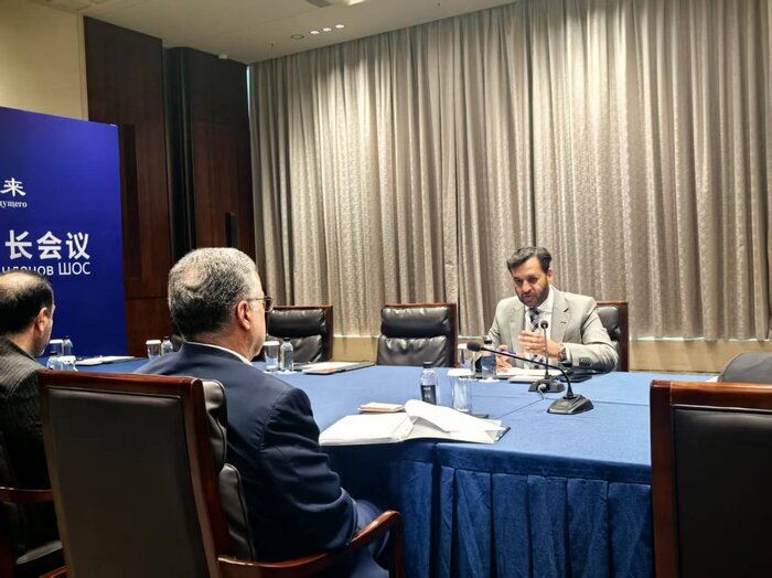 دیدار وزیران بهداشت ایران و پاکستان در چین؛ تاکید بر توسعه گردشگری سلامت + فیلم