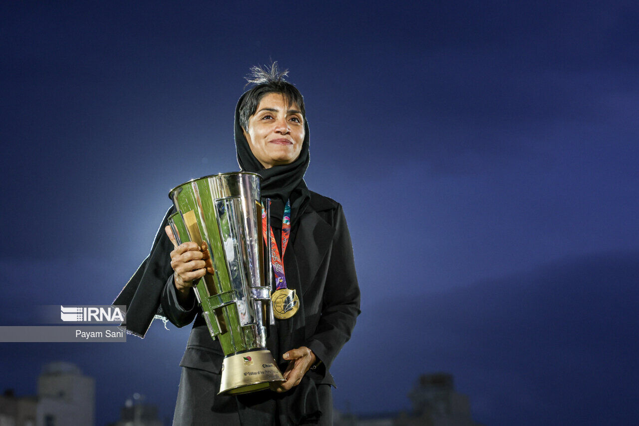 جعفری: برخی باشگاه‌ها همکاری لازم را با تیم ملی فوتبال بانوان نداشتند