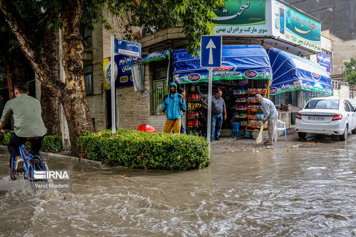 فیلم| بارش شدید و آبگرفتگی معابر گرمه خراسان‌شمالی