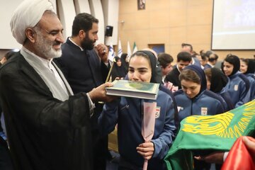 مراسم بدرقه تیم ملی فوتسال بانوان برگزار شد؛ پیش به سوی سومین قهرمانی