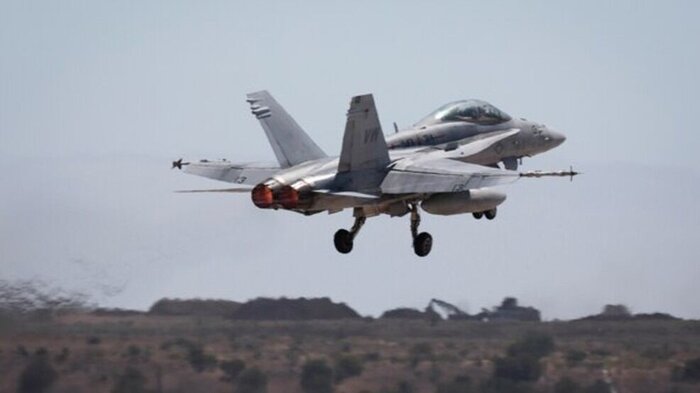 Un caza F-18 de EEUU cae en el mar Rojo
