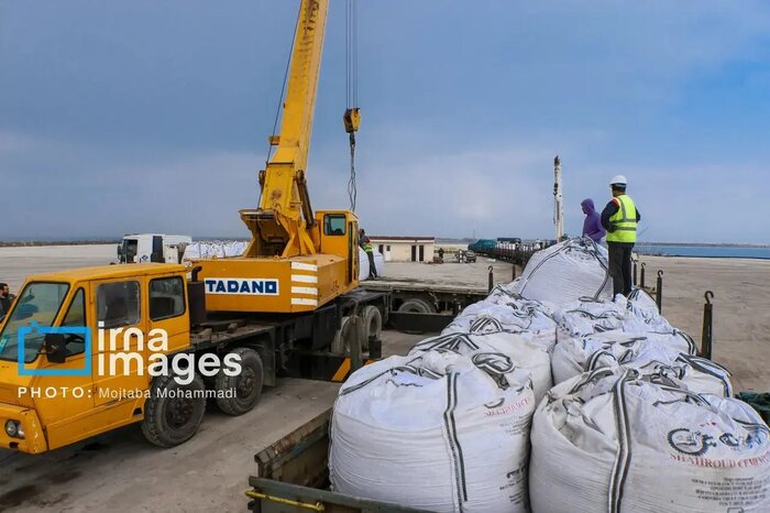 خط راه آهن رشت - کاسپین سومین ابرپروژه ریلی کشور، صبح پنجشنبه (۳۱ خرداد ۱۴۰۳ ) با حضور «محمد مخبر» سرپرست ریاست جمهوری به بهره برداری رسید