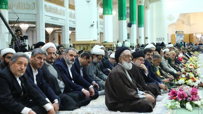 تولیت حرم رضوی: تحلیل‌های شتاب‌زده پیامدهای ناگواری بر نظام اسلامی تحمیل می‌کند