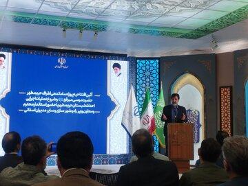استاندار: توسعه فضاهای اقامتی امامزادگان قم در دستور کار قرار دارد