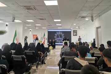 اولین دوره مناظرات دانش‌آموزی کشور در کرمانشاه کلید خورد