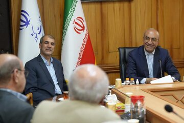 استاندار: ارتقای معیشت بازنشستگان کرمانشاه از اولویت‌های جدی مدیریت استان است
