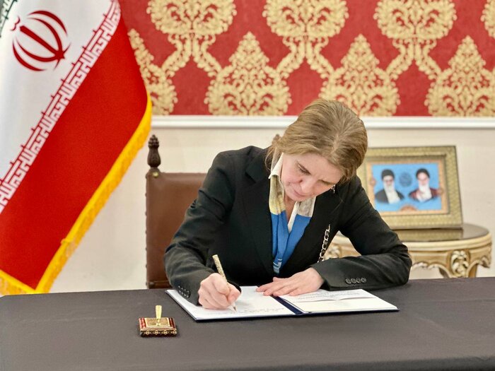 گشایش دفتر یادبود جانباختگان حادثه بندر شهید رجایی در مسکو