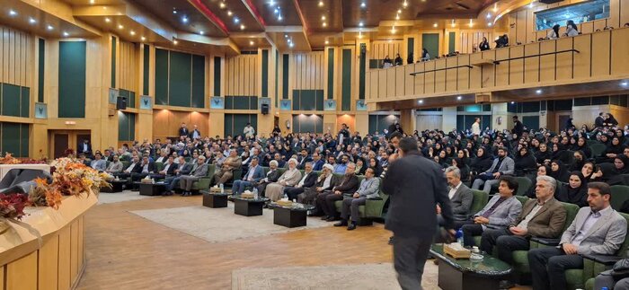 دبیر شورای انقلاب فرهنگی: دانشگاهها به اولویت های علمی کشور بپردازند