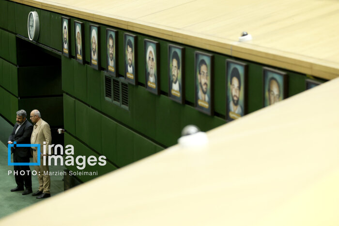 مونتاژ در روز/تأمل در یک برنامه دو جانبه برای واکنش به رفتار هیئت.