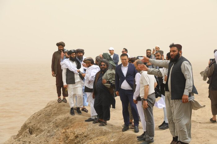 اوزبیکستان در بخش‌های زراعت، باغداری و تحکیمات کنار دریای آمو با افغانستان همکاری می‌کند
