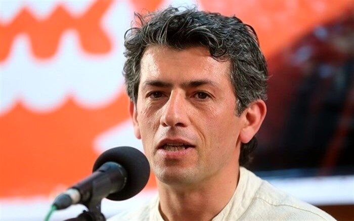 به بازیگران زنگ می‌زنم تا دانش‌آموزانم با آنها صحبت کنند