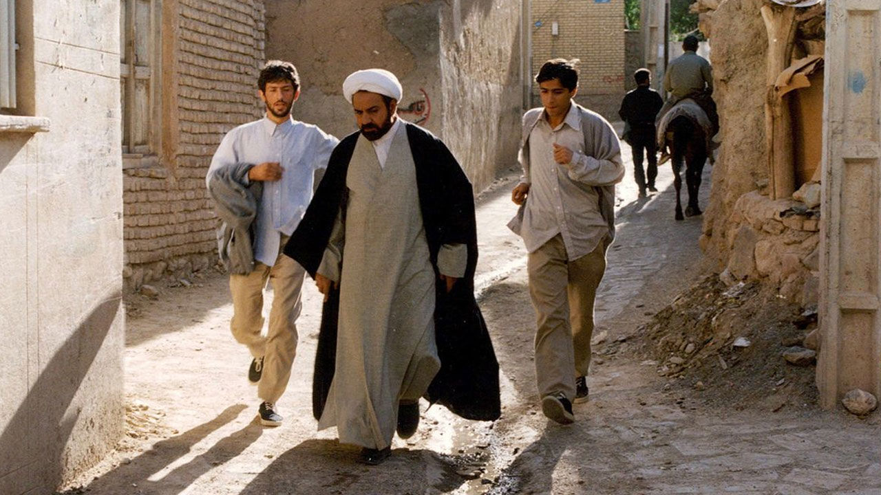 به بازیگران زنگ می‌زنم تا دانش‌آموزانم با آنها صحبت کنند