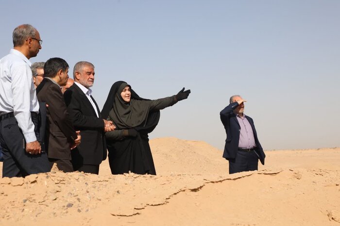 ۲.۶ همت برای مدیریت بحران ریزگرد در منطقه سراجه قم نیاز است