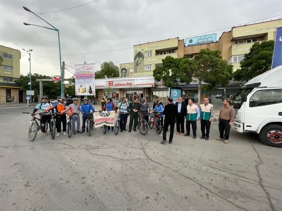 دوچرخه سواران همدانی مسیر همدان تا مشهد را رکاب می‎ زنند