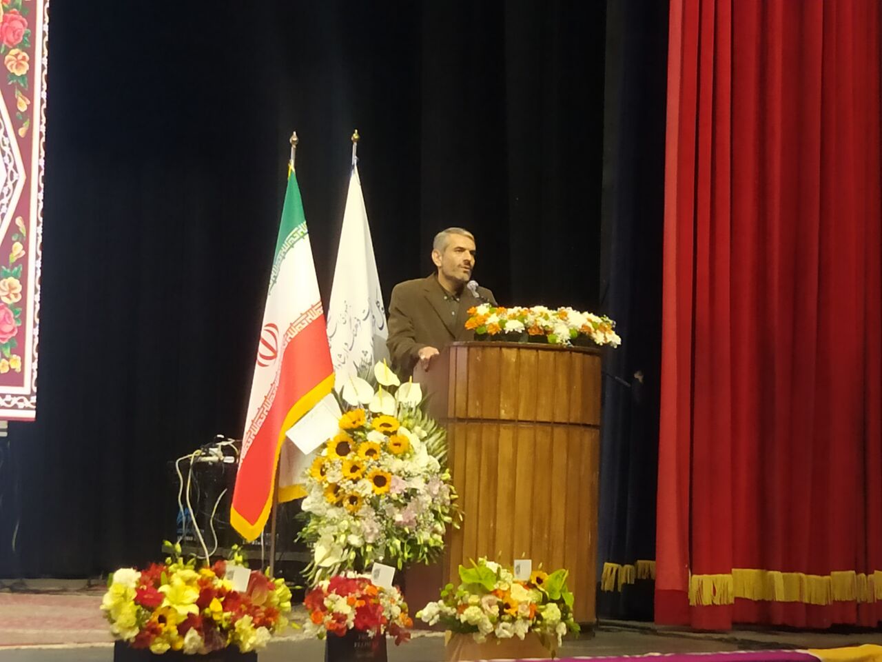 شناسایی و حمایت از هنرمندان گمنام برنامه اولویت‌دار وزارت ارشاد است