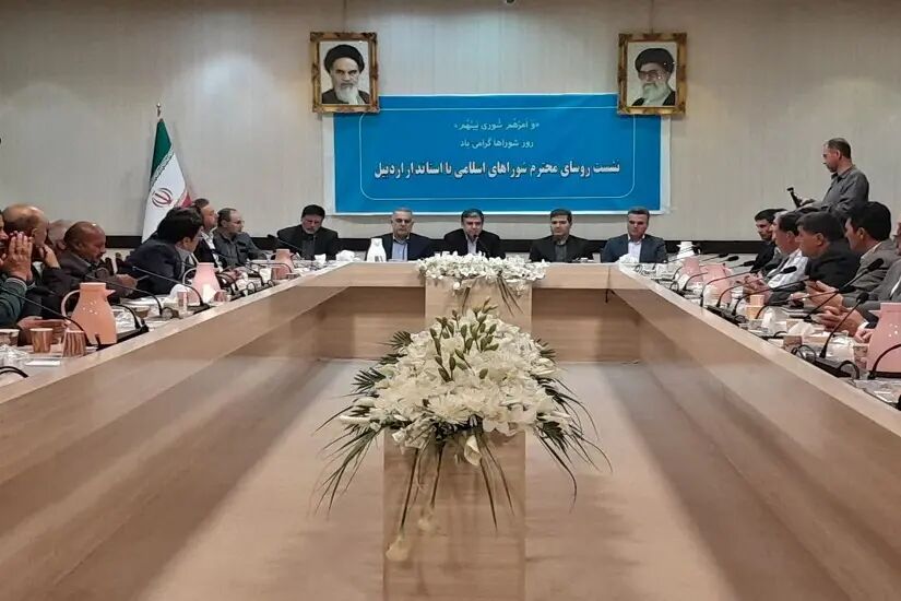 استاندار اردبیل: قانون‌مداری سرلوحه فعالیت شوراها باشد