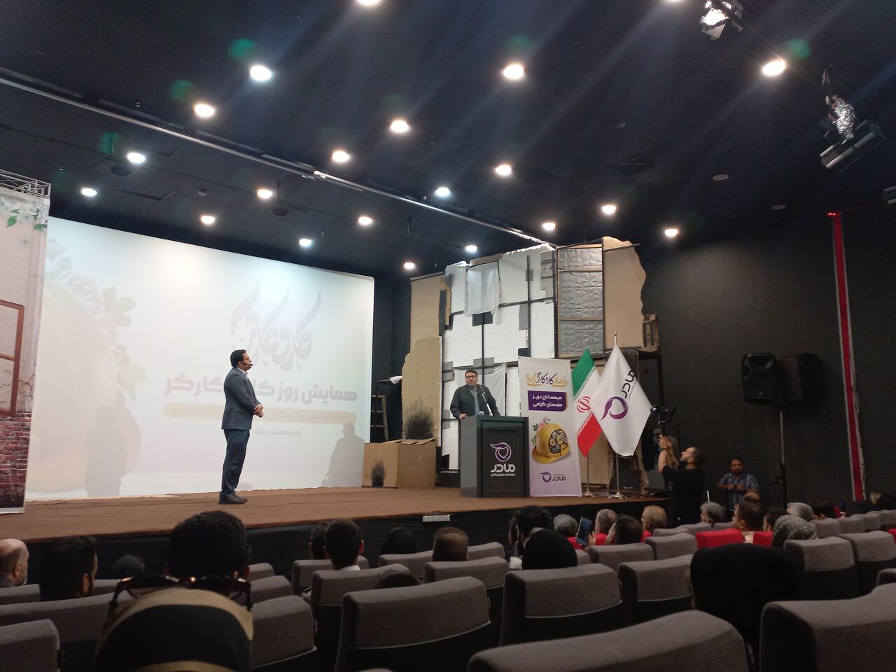 شرکت‌های دزفول پیگیر تشکیل تعاونی مسکن کارگران باشند