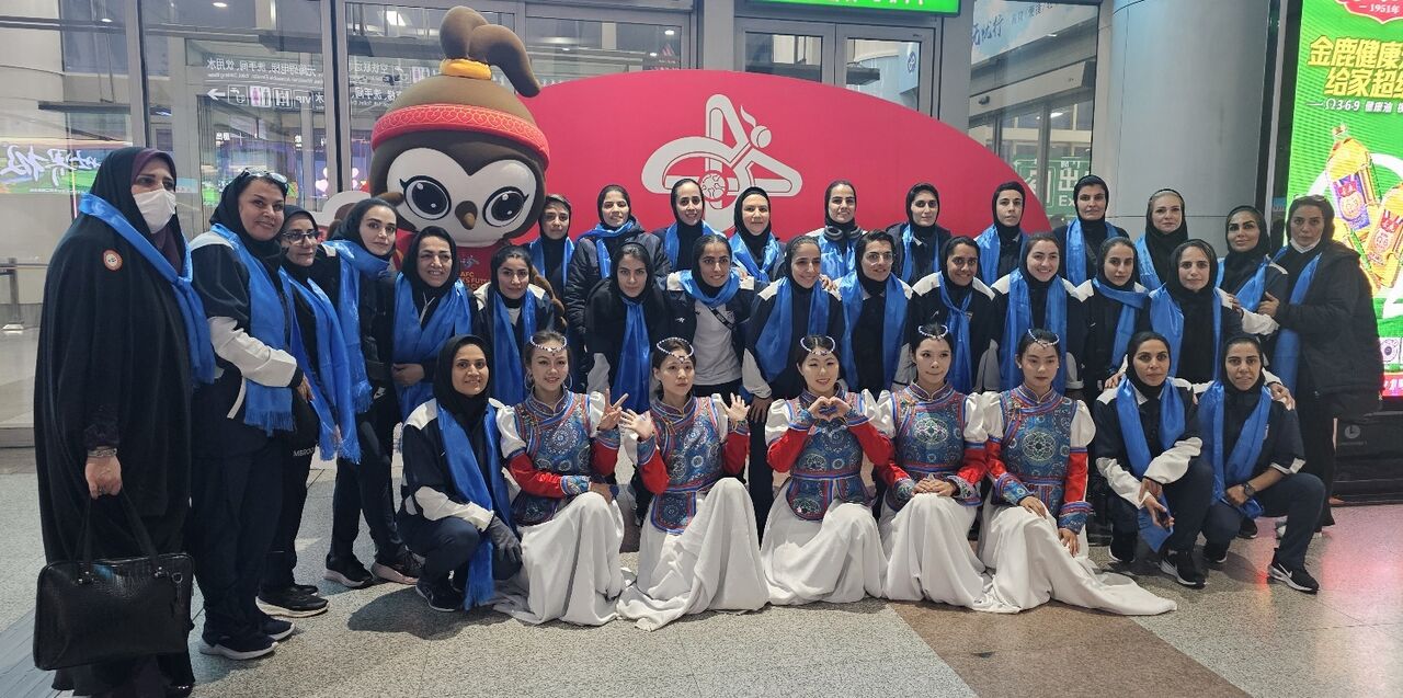 دختران فوتسالیست ایران به چین رسیدند