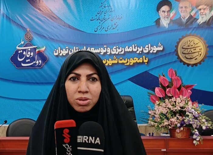 اهدای ٣۵٠ هزار شاخه گل توسط گلگاران پاکدشت به حرم مطهر رضوی