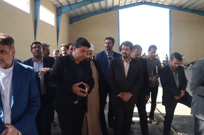 فیلم| روز پرکار استاندار همدان در بهار، دوری از پشت میزنشینی در جامه عمل