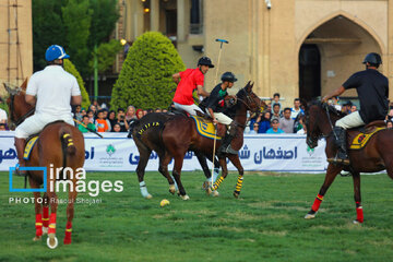 Ispahan : Tournoi du polo (Tchogan)