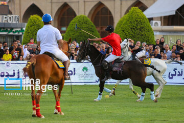 Ispahan : Tournoi du polo (Tchogan)