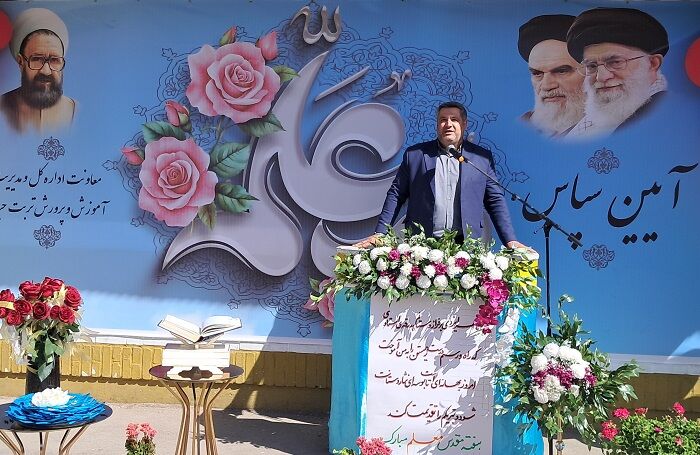 فرماندار تربتحیدریه: برنامههای فرهنگی شاد تاثیر مثبت بر خلاقیت دانشآموزان دارد فرماندار تربتحیدریه: برنامههای فرهنگی شاد تاثیر مثبت بر خلاقیت دانشآموزان دارد