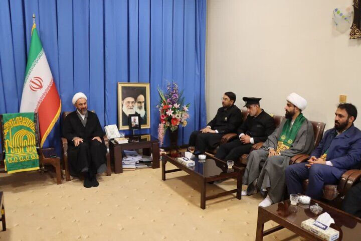 امام جمعه ایلام: دهه کرامت فرصت تجدید میثاق با خاندان عصمت است