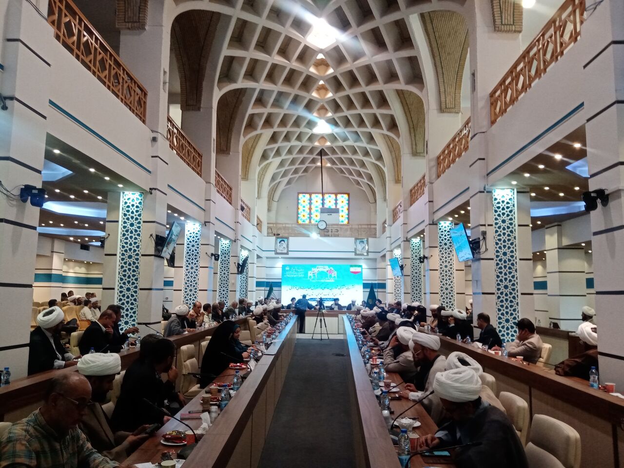 استاندار فارس: شیراز به عنوان سومین حرم اهل بیت (ع) نیازمند هم‌افزایی فرهنگی است