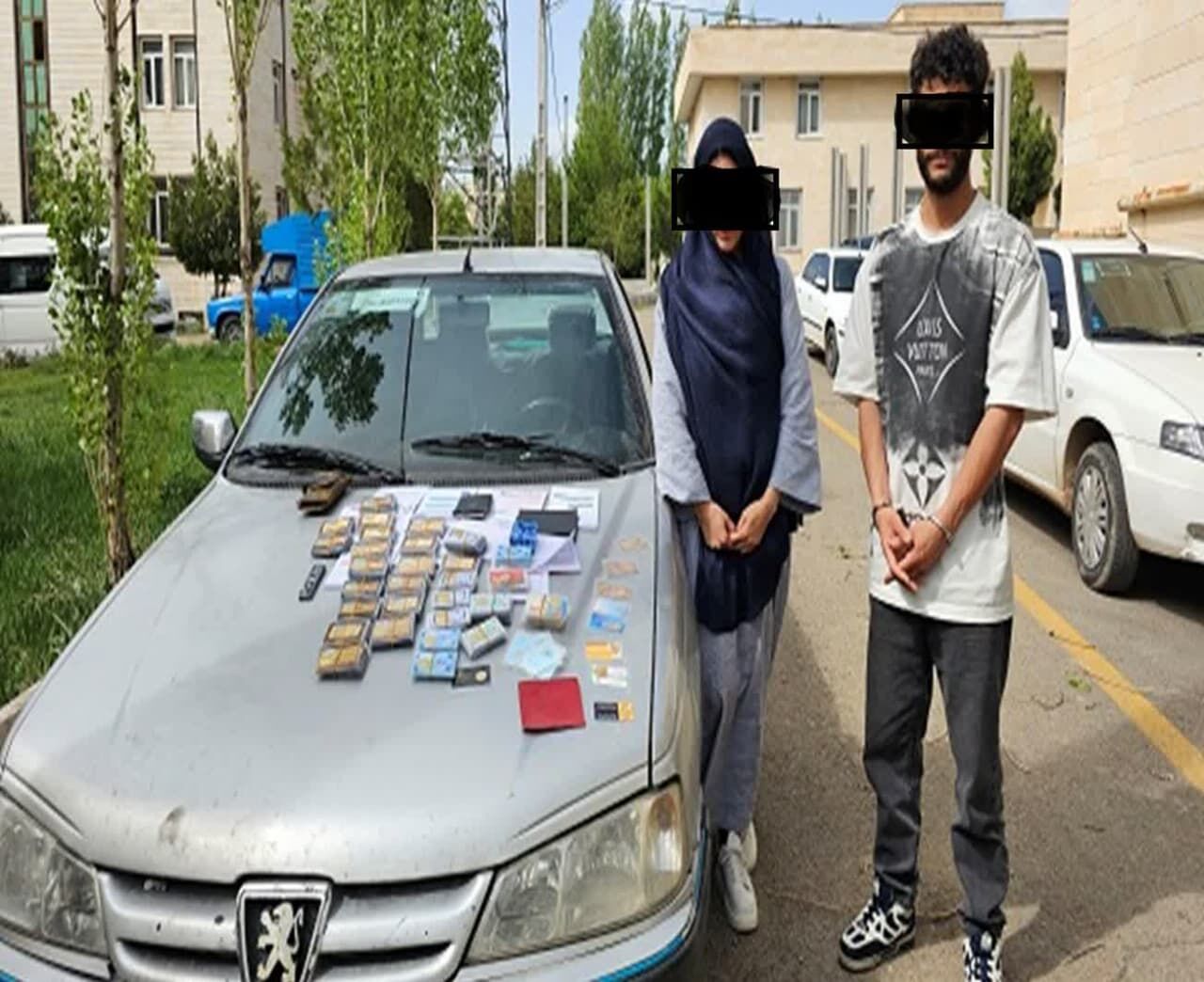 شناسایی باند کلاهبرداری مسکوکات طلا با کشف ۵۹۵ سکه تقلبی در زنجان