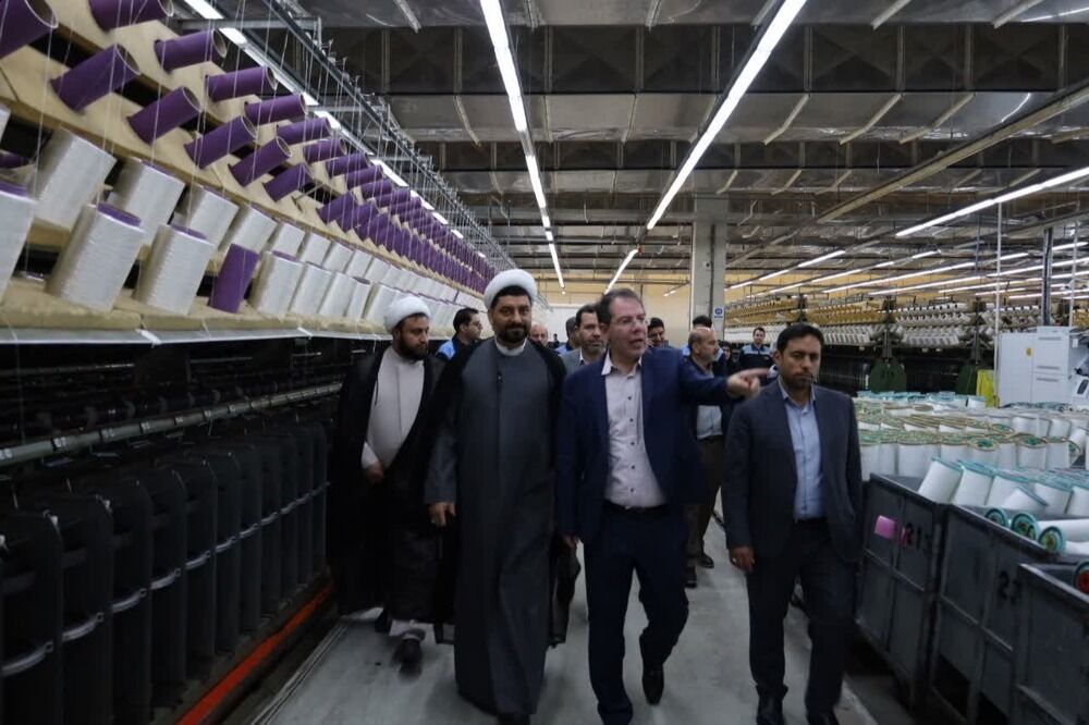نماینده ملایر: حمایت از کارگران، سرمایه‌گذاری برای رشد اقتصادی است