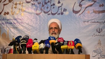 آیت الله اعرافی: ایران از همان اول پرچمدار تولید اندیشه دینی و گسترش اسلام شد