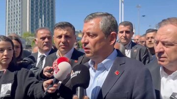 CHP Genel Başkanı Özgür Özel'e fiziki saldırı