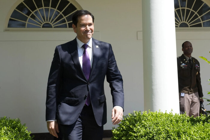 چرخش در سیاست خارجی ترامپ؛ افول والتز و صعود روبیو از حاشیه به متن