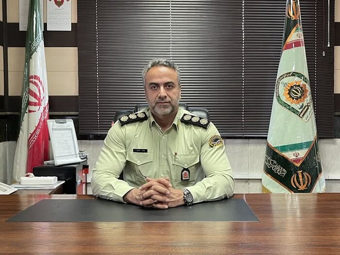 دستبند پلیس بر دستان سارقان به‌عنف در پرند