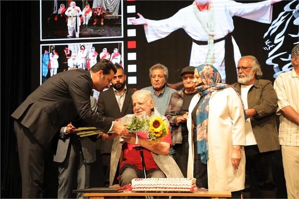 «فصلی از چهار فصل» به پاسداشت محمدجواد بخشی‌زاده در شیراز رونمایی شد