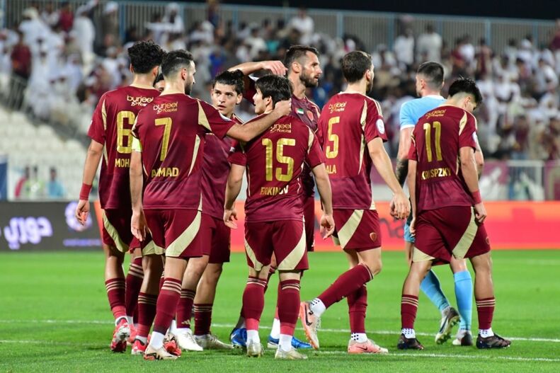 لطف نوراللهی و قربانی به آزمون و عزتاللهی؛ شبابالاهلی قهرمان لیگ امارات شد+ عکس لطف نوراللهی و قربانی به آزمون و عزتاللهی؛ شبابالاهلی قهرمان لیگ امارات شد+ عکس