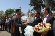 استقبال از ۲ قهرمان ورزشی زنجان؛ نثار گل به بختیاری و کردلو