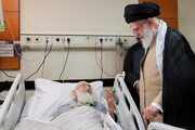 Le Guide suprême rend visite à l’Ayatollah Nouri Hamedani hospitalisé à Téhéran
