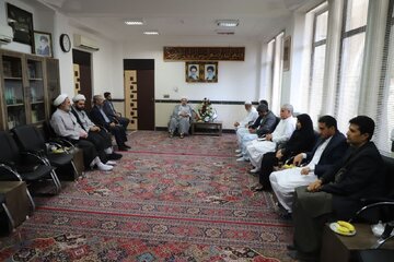امام جمعه زاهدان: مسوولان اولویت‌های هر شهرستان را مشخص و پیگیری کنند