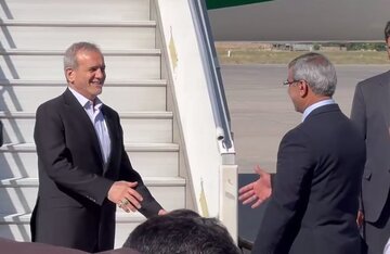 رییس‌جمهور وارد مشهد شد