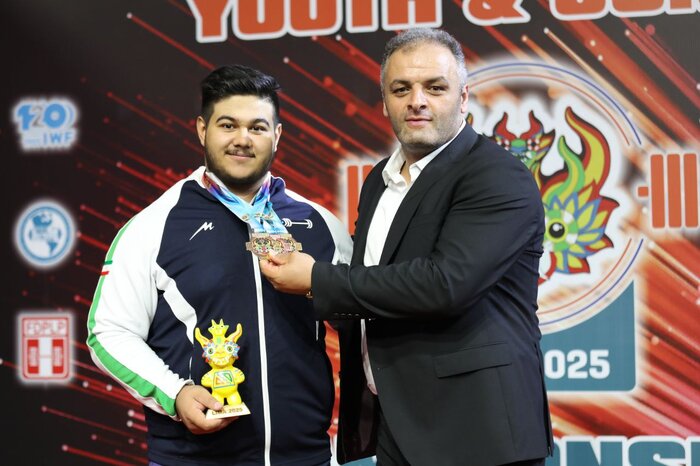 یزدانی در مسیر رضازاده؛ وزنهبردار ایرانی قویترین نوجوان جهان شد