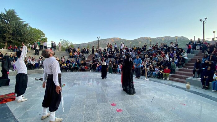 هنرهای نمایشی در شهرستان پاوه ۲۰۰ نفر فعال هنرمند دارد